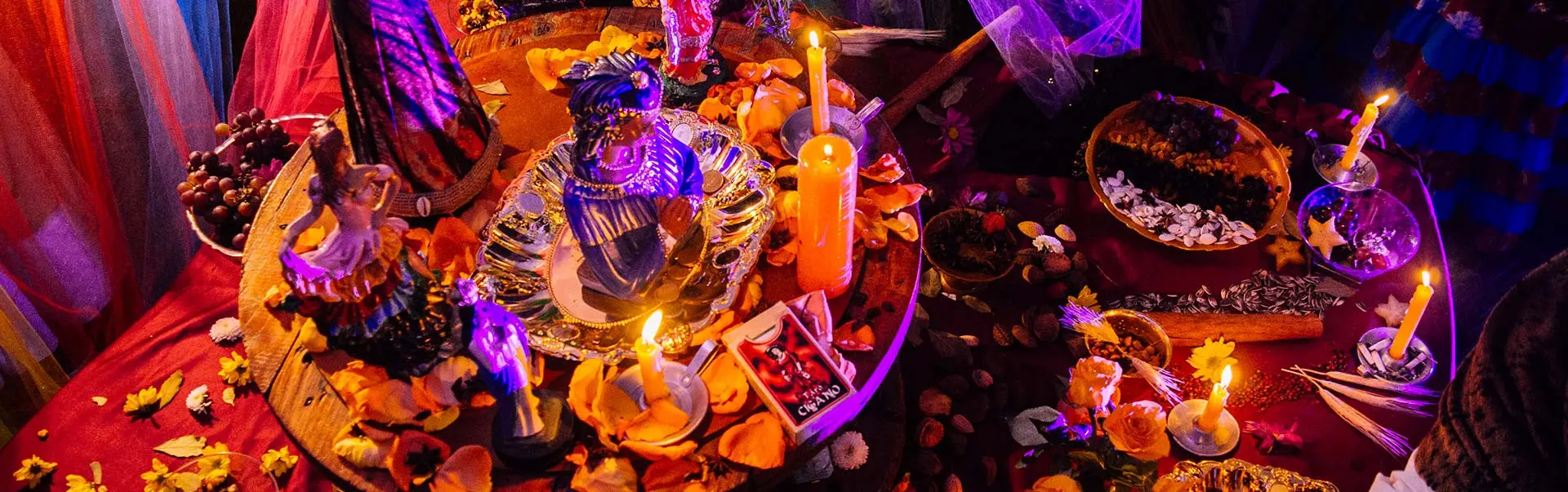 Fundo espiritual com símbolos místicos